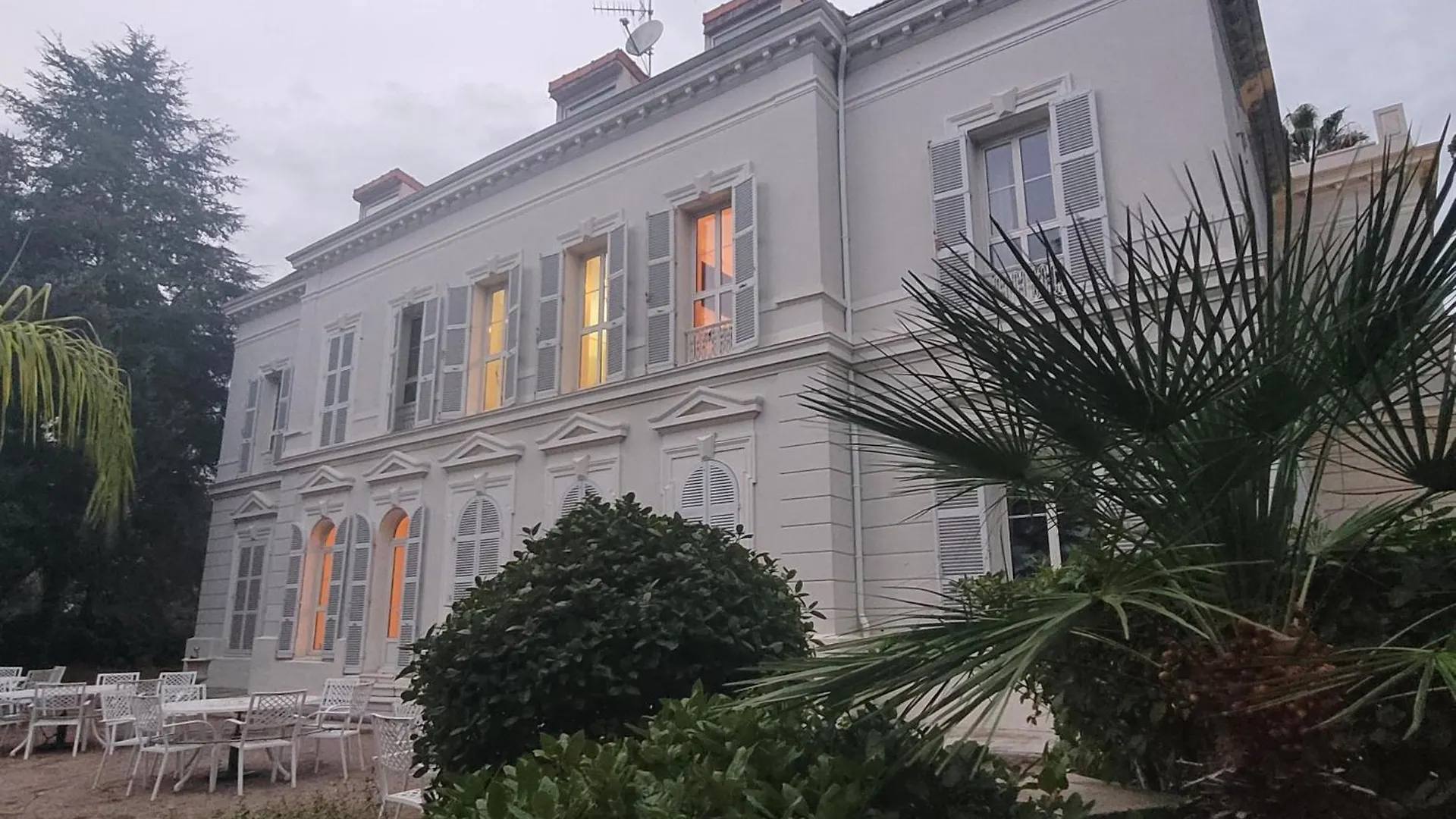 Appartement 3P Dans Maison Bourgeoise - 6 Personnes - Vue Mer - Parking Cannes Apartment